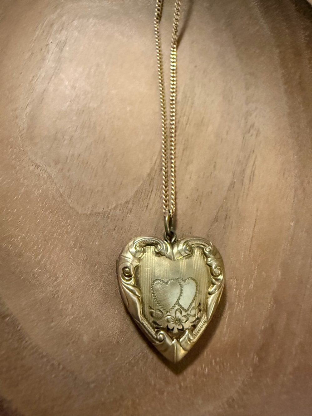 Classic Gold Heart Locket Necklace - Gold Tone